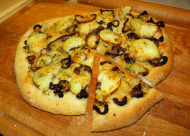 potato and blue cheese pizza