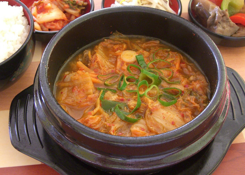 African chicken peanut stew recipe | 132 calories | Happy Forks