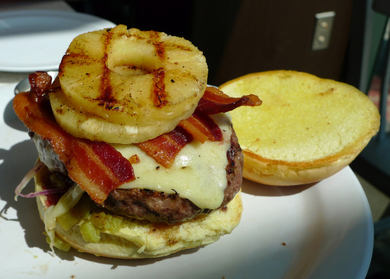 Hawaiian pork burger recipe | 155 calories | Happy Forks
