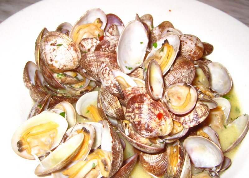 New England steamers recipe 290 calories Happy Forks