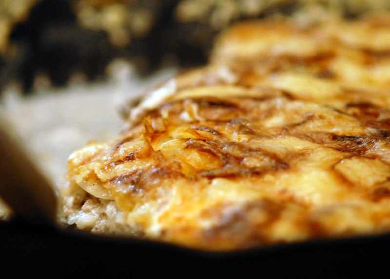 Turkey noodle casserole recipe | 172 calories | Happy Forks