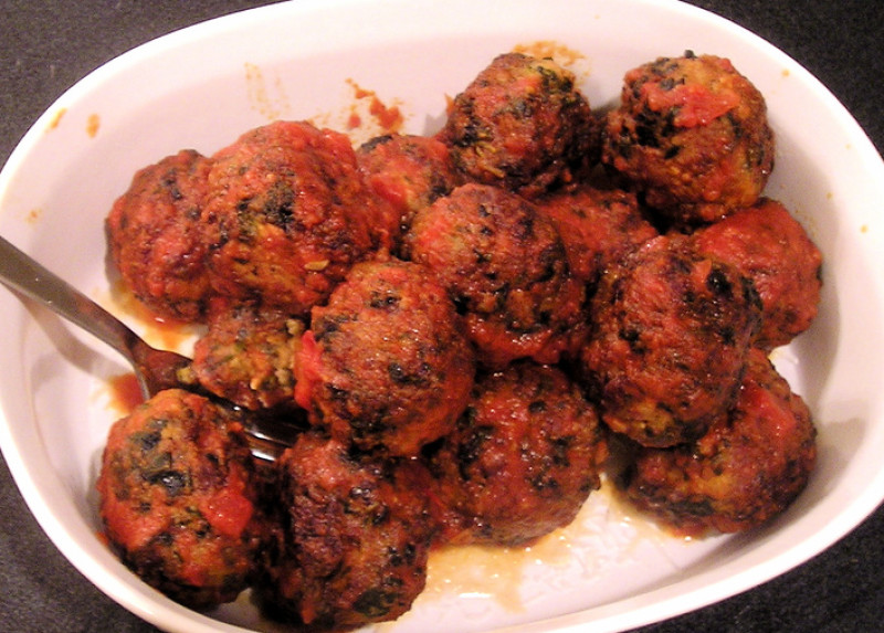 Greek meatballs recipe 263 calories Happy Forks