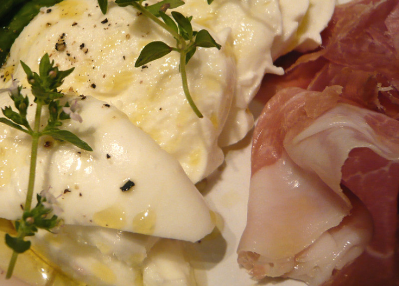 Prosciutto, melon, and mozzarella recipe 112 calories Happy Forks