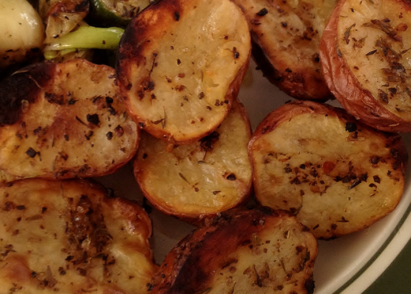 Spanish roasted potatoes with tomato sauce recipe 69 calories Happy Forks