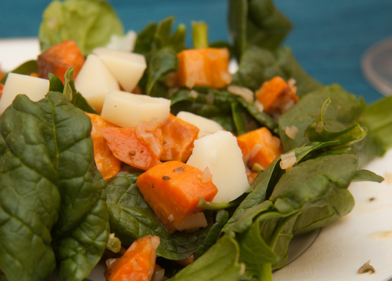 Roasted squash, chile, and mozzarella salad recipe 164 calories