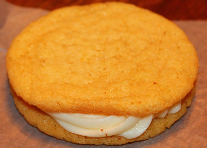 Snickerdoodle eggnog sandwich cookies recipe | 409 calories | Happy Forks