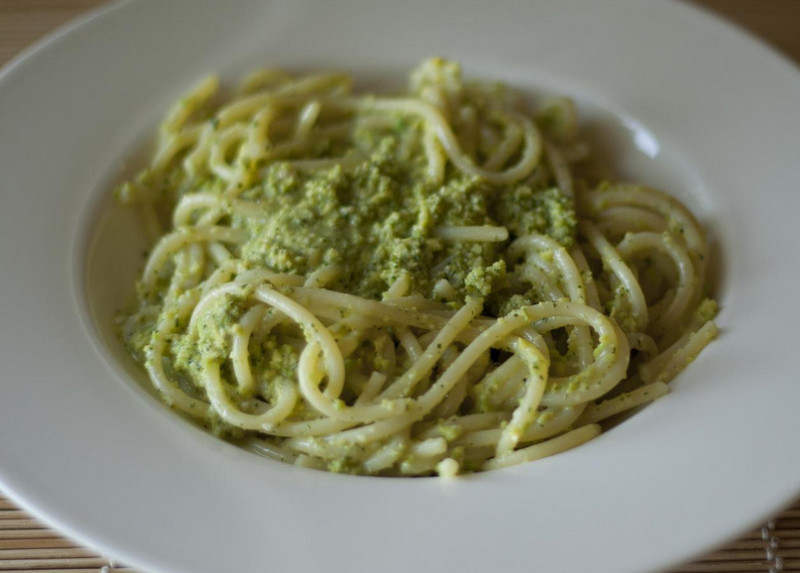 Pasta with gremolata recipe | 166 calories | Happy Forks