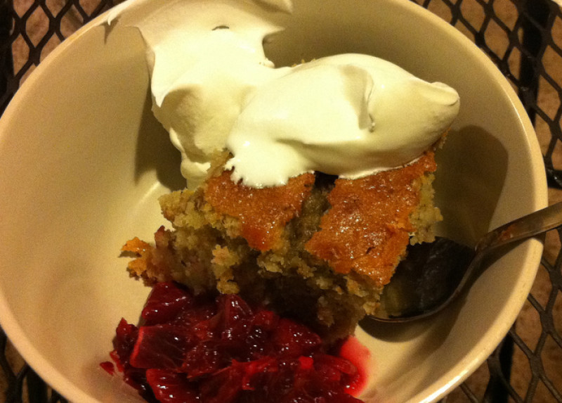 Blood orange olive oil cake recipe | 277 calories | Happy Forks