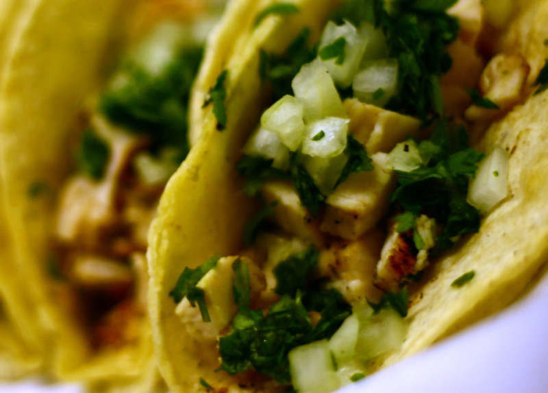 Charred corn tacos with zucchini-radish slaw recipe | 115 calories | Happy Forks