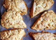 apple and cheddar scones