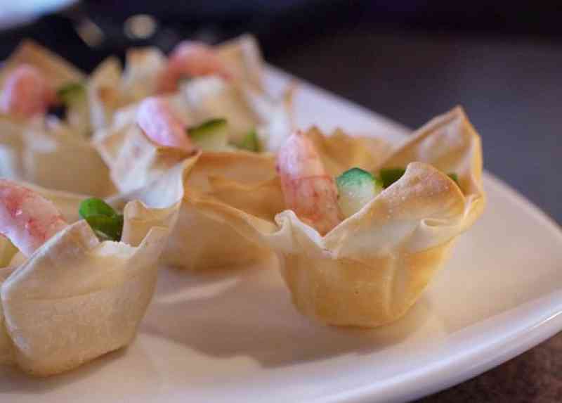 Easy Shrimp Mango Avocado Cups Recipe 115 Calories Happy Forks