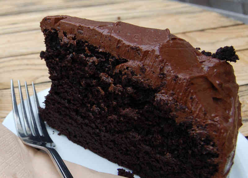Calories in 3 oz of Chocolate Cake (with Chocolate Frosting) and Nutrition  Facts