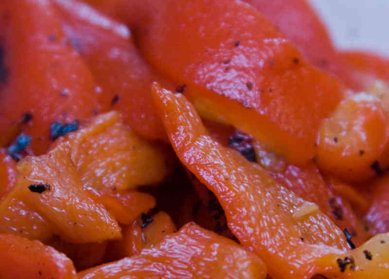 Roasted Peppers With Capers And Mozzarella Recipe 110 Calories Happy Forks